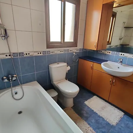 Hébergement de vacances 3 Bedroom House At Yermasoyia Dasoudi Beach Papas Area Limassol
